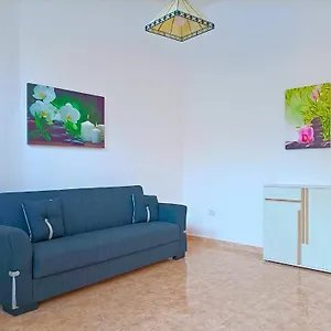 https://santa-cruz-de-la-palma-rubi-1-y-2.in-canary-islands.com